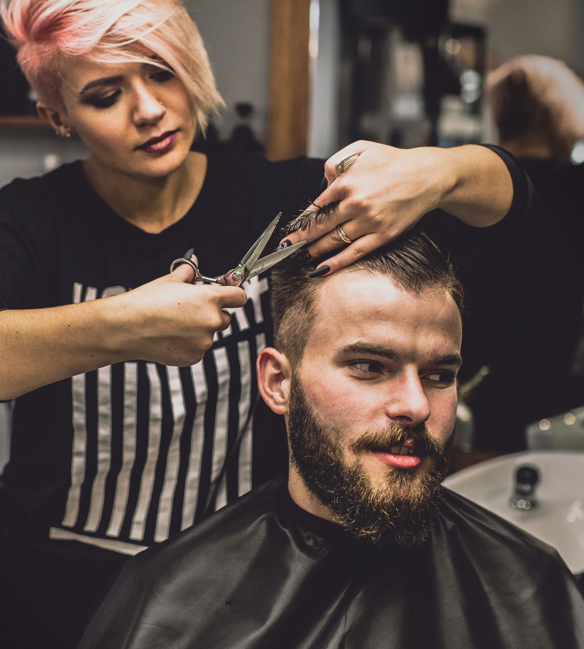Transform Your Look with Expert Hair Styling at Instyle Beauty Hub